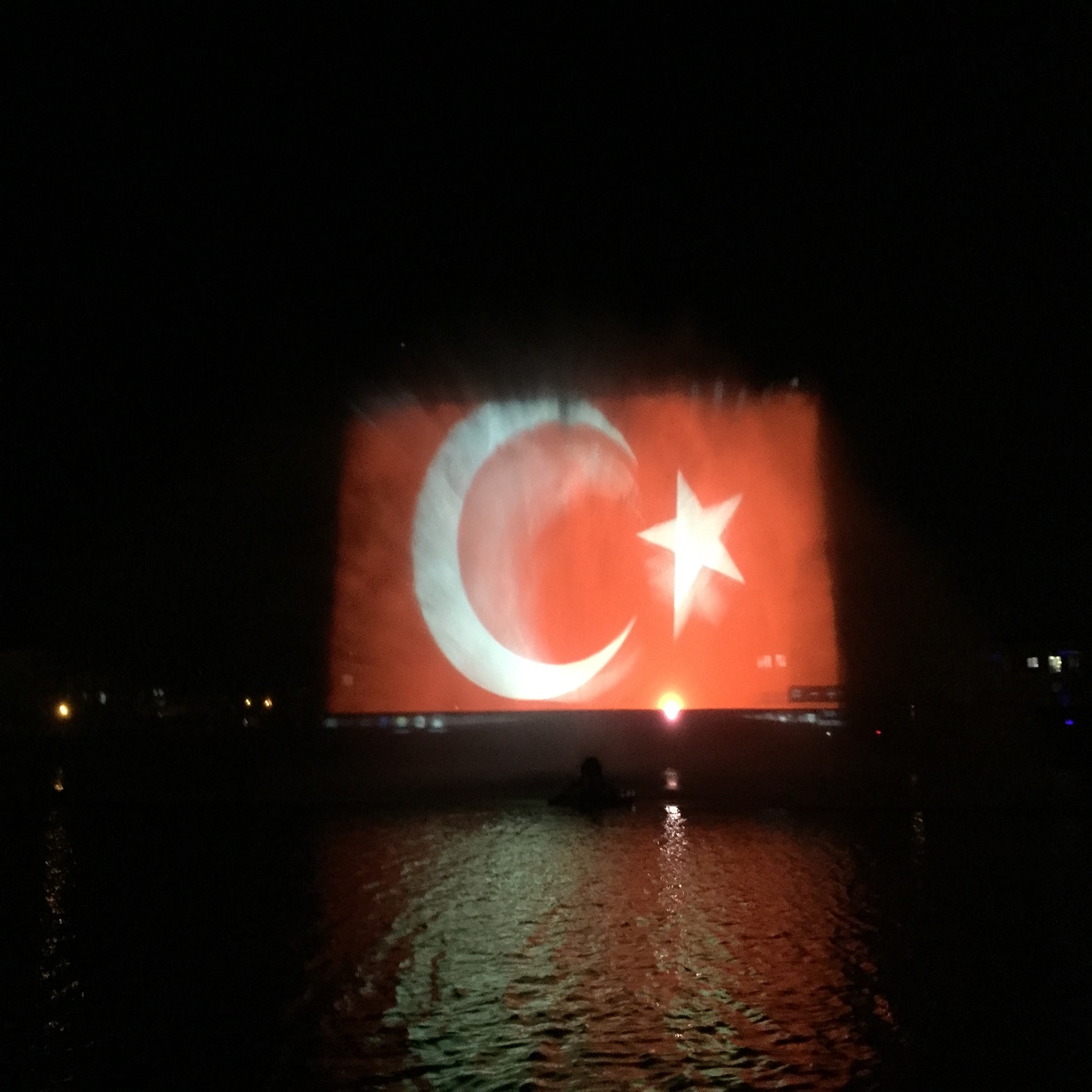 Projeksiyon Su Perdesi Fıskiye Sistemleri
